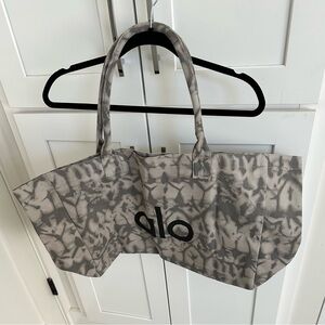 ALO Tote Bag